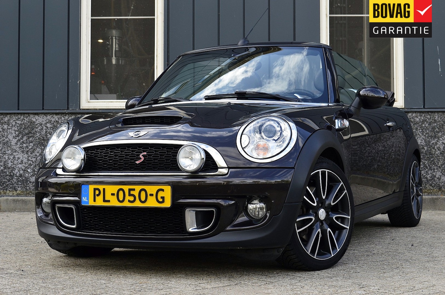 MINI Cabrio - 1.6 Cooper S Chili Rijklaarprijs-Garantie Leder Navigatie Xenon Wind scherm Airco - AutoWereld.nl
