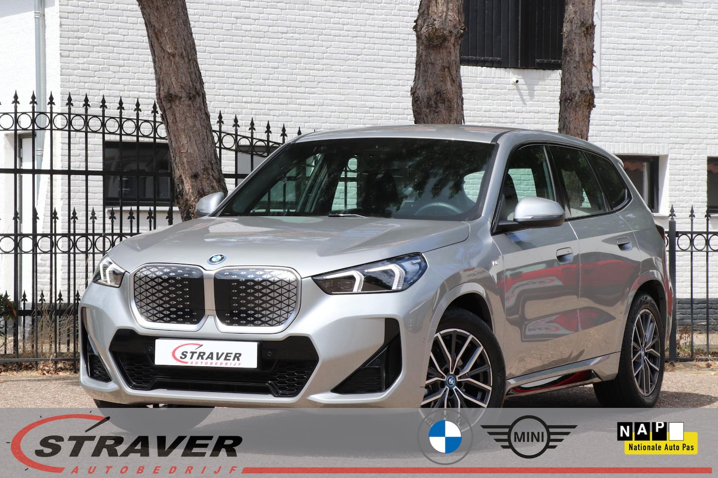 BMW iX1 - eDrive20 67 kWh |M-Sport |Soh 100% - AutoWereld.nl