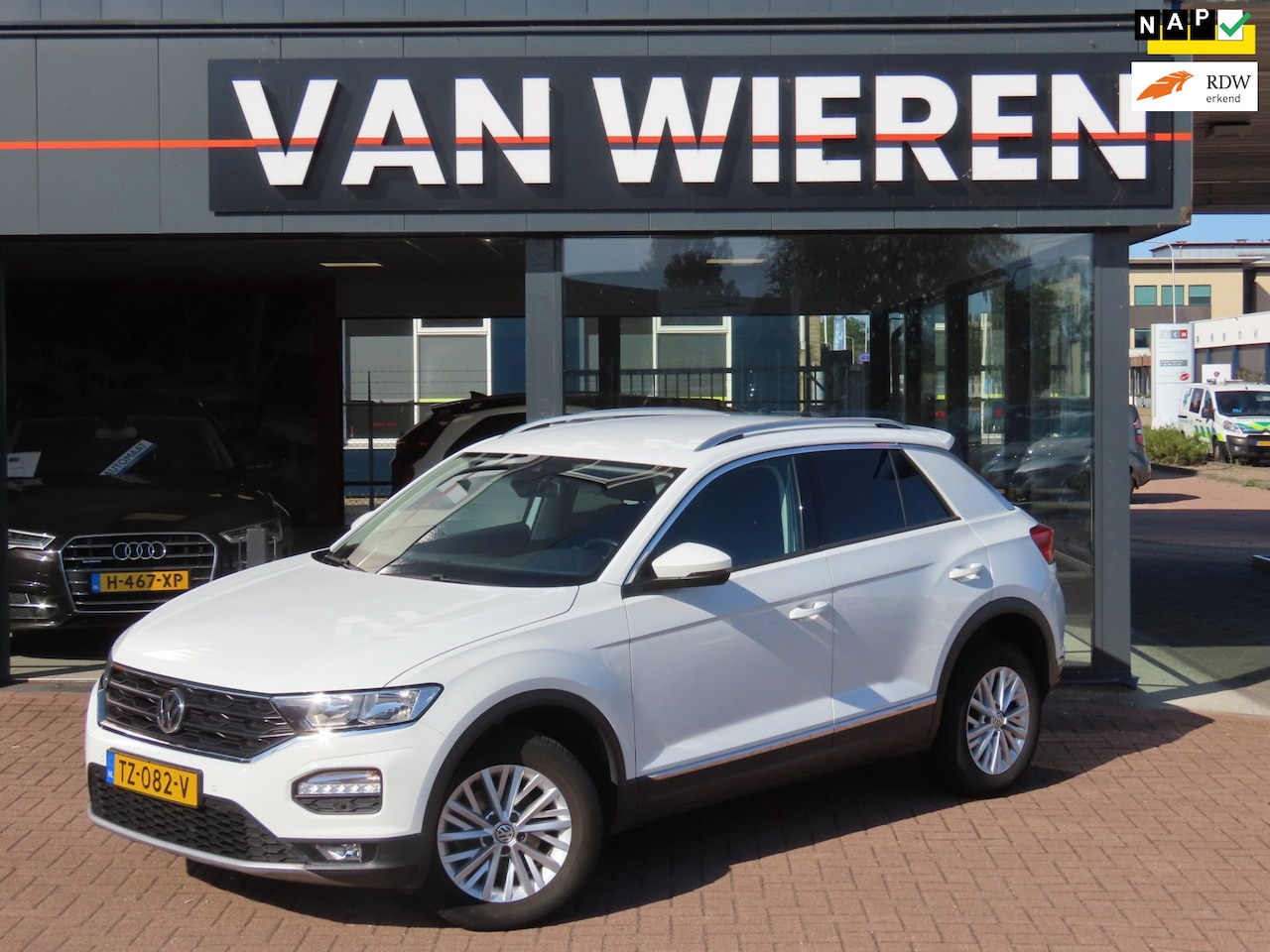 Volkswagen T-Roc - 1.0 TSI Style Navi PDC Clima 1e Eig NAP - AutoWereld.nl