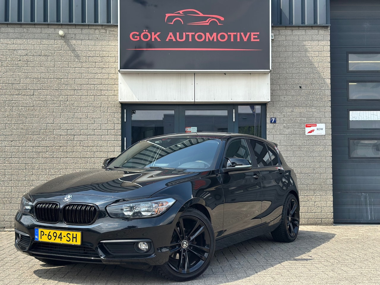 BMW 1-serie - 116i Centennial Executive / Clima / PDC / Cruise Control / Stoelverwarming - AutoWereld.nl