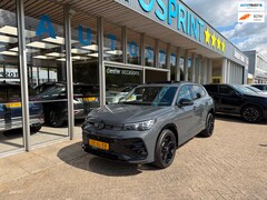 Volkswagen Tiguan - 1.5 eHybrid R-Line Edition 272PK PANORAMA , TREKHAAK