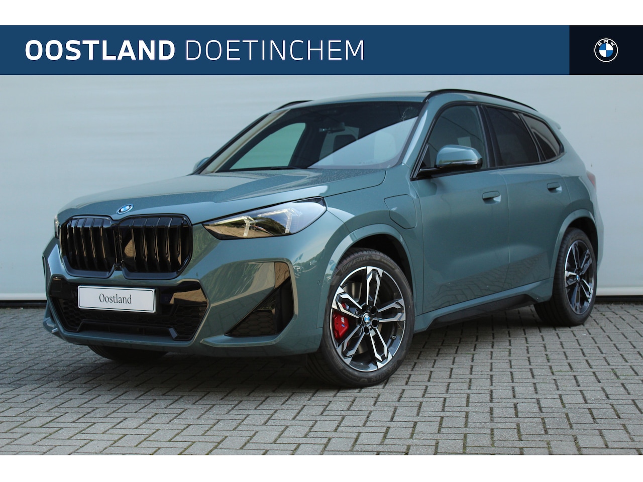 BMW X1 - xDrive25e M Sport Automaat / Trekhaak / Sportstoelen / Adaptieve LED / M Adaptief onderste - AutoWereld.nl