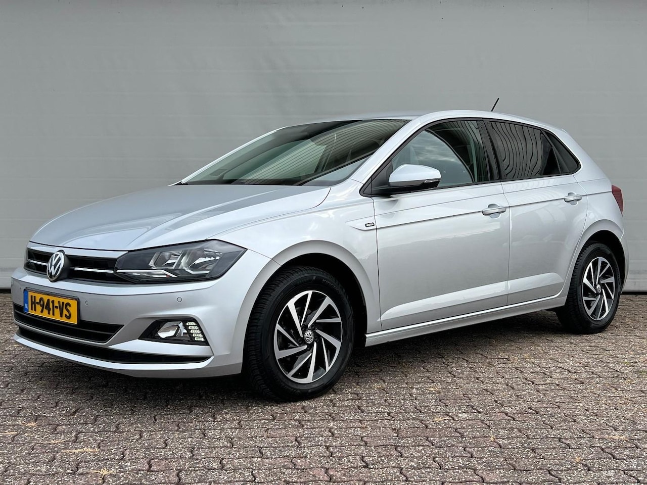 Volkswagen Polo - 1.0 TSI | JOIN | Nieuwstaat! | Navigatie | Climate | Trekhaak - AutoWereld.nl