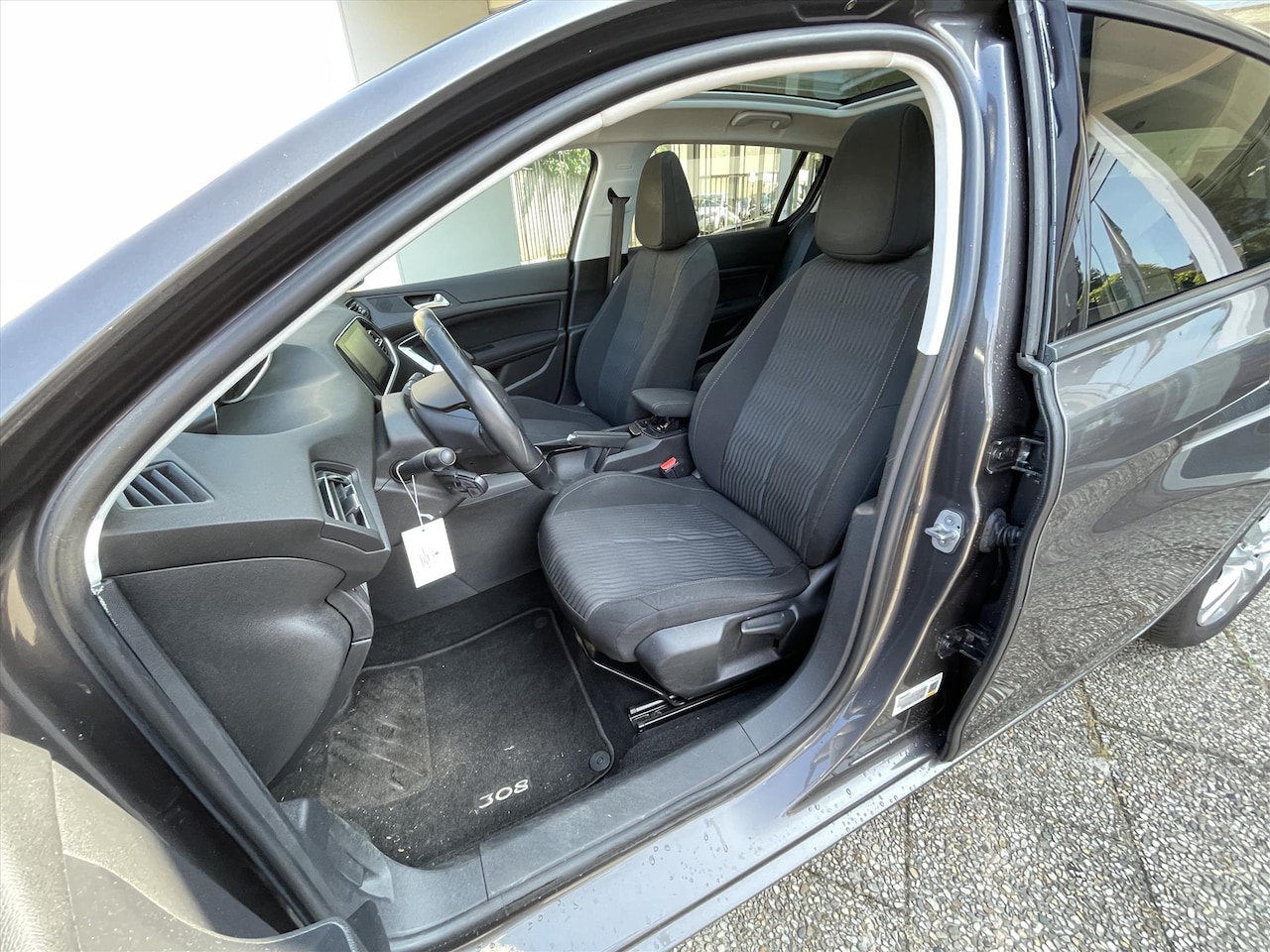 Peugeot 308 - 1.2E-THP 81/110 5-D - AutoWereld.nl