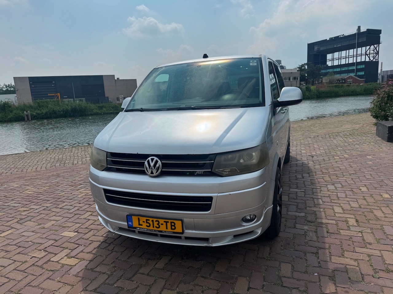 Volkswagen Transporter Multivan - 3.2 V6 4M Comfortl. AUT 7PERS - AutoWereld.nl