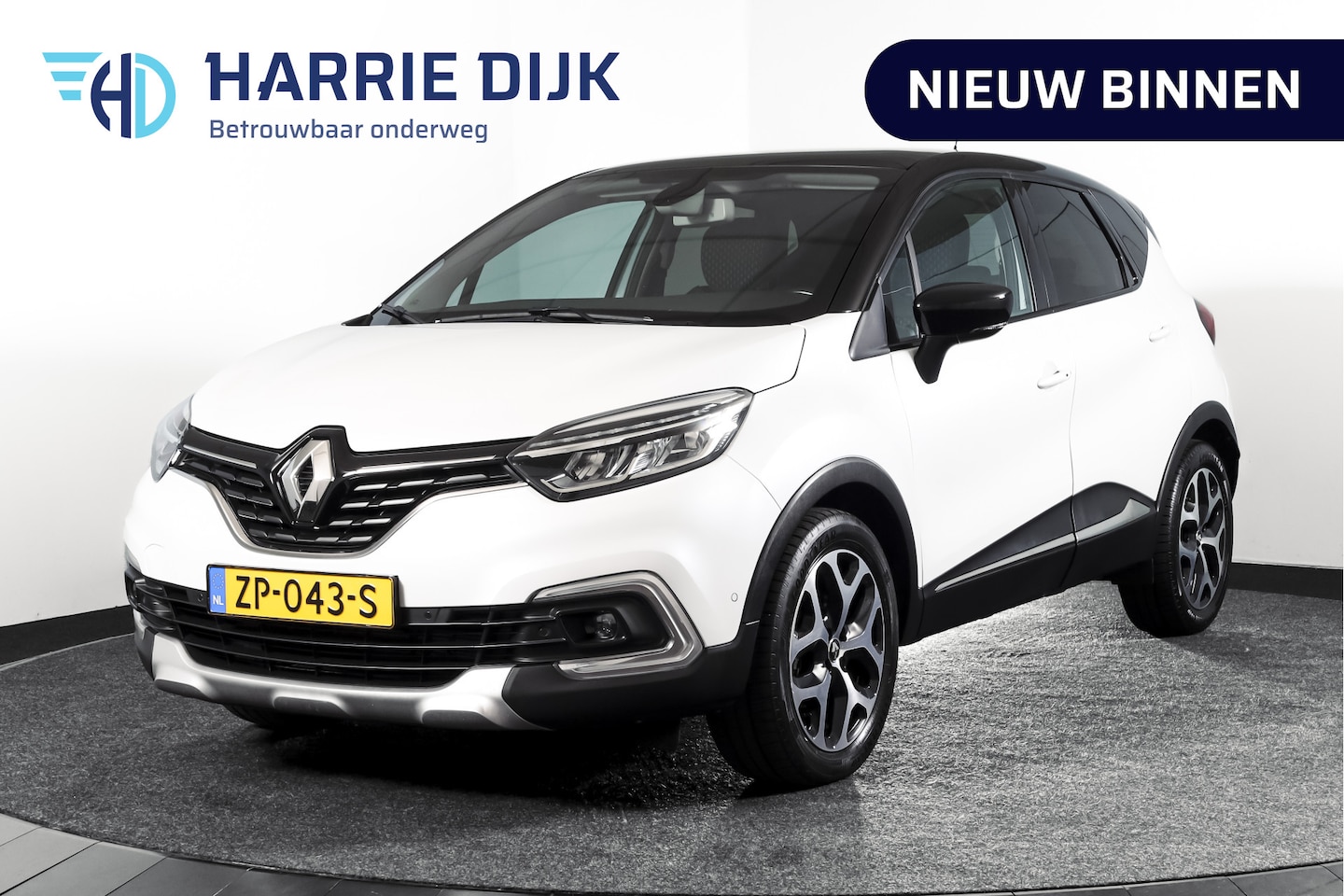 Renault Captur - 1.3 TCe 150 PK Version S - Automaat | Pano | Trekhaak | Cruise | PDC | Camera | NAV+Androi - AutoWereld.nl