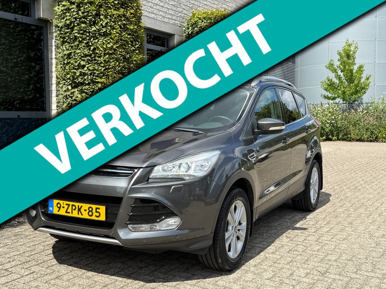 Ford Kuga - 1.5 Titanium |Keyless|Camera|Navi|Xenon| - AutoWereld.nl