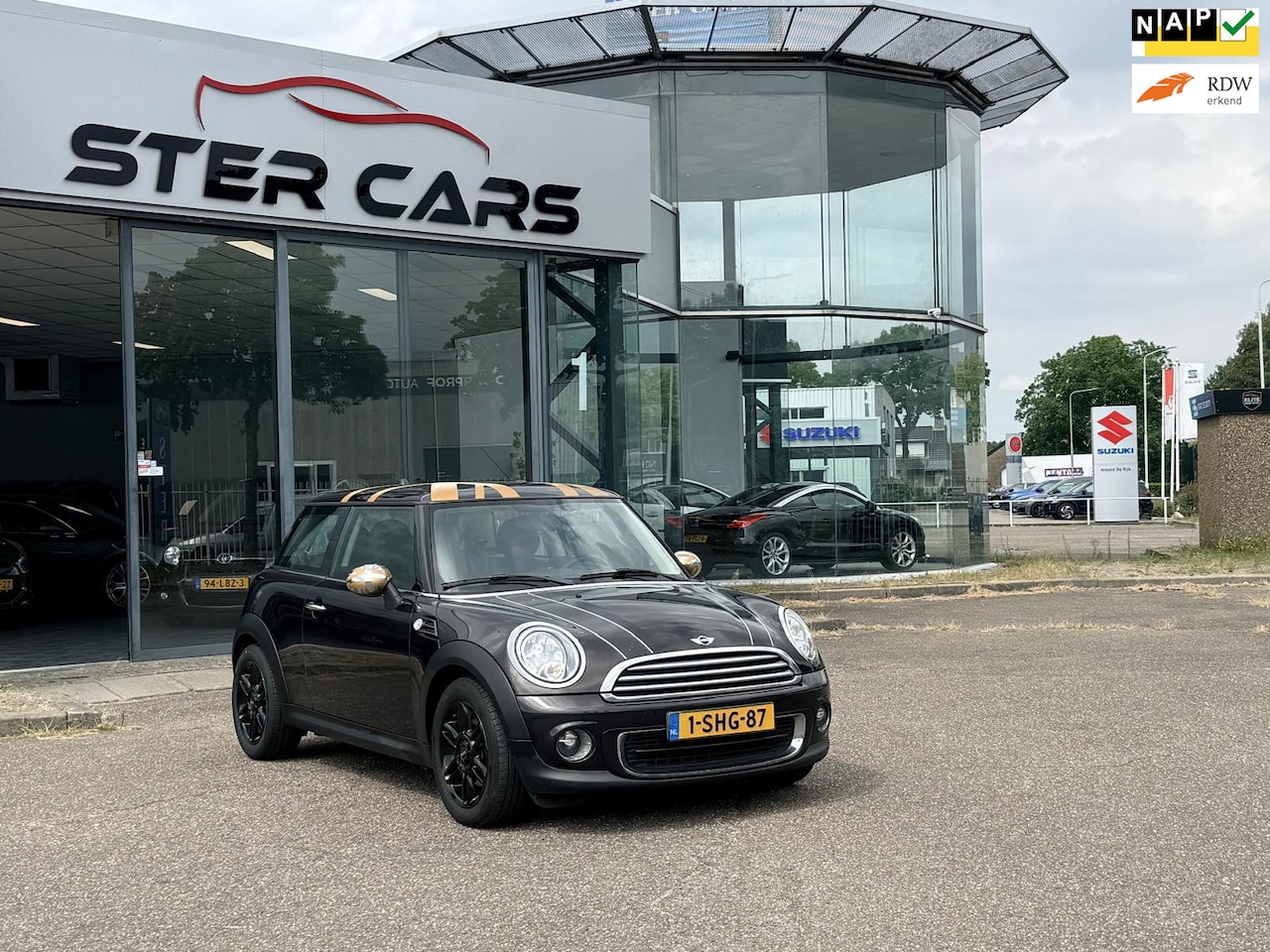 MINI One - 1.6 One Pepper|1Est eigenaar|Navi|Cruise Control|NAP| - AutoWereld.nl