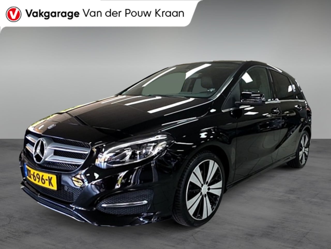 Mercedes-Benz B-klasse - 180 Ambition Automaat / Trekhaak - AutoWereld.nl