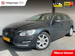 Volvo V60 - 1.6 T3 Momentum|Trekhaak|Nieuwe koppeling|Riem vervangen|4-Seizoenen banden|Cruise Control