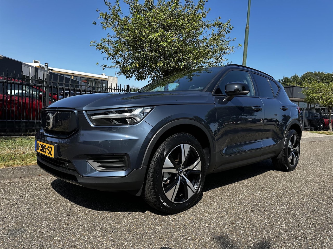 Volvo XC40 - Recharge Twin Pure Electric 231pk SOH 93,67% AWD Plus Apple Carplay - AutoWereld.nl