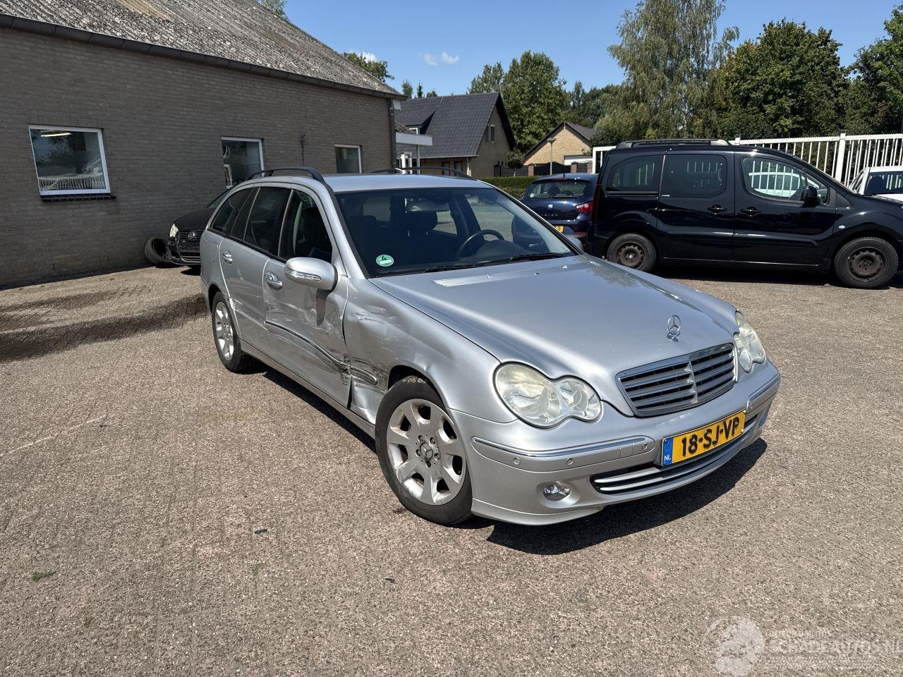 Mercedes-Benz C-klasse Combi - C-klasse 200 K. Elegance - AutoWereld.nl