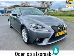 Lexus IS - 300h Business Line Pro, Aut, Navi, Stlvrw, Leder, Pdc, Cam, Xenon, Cruise/Climate control,