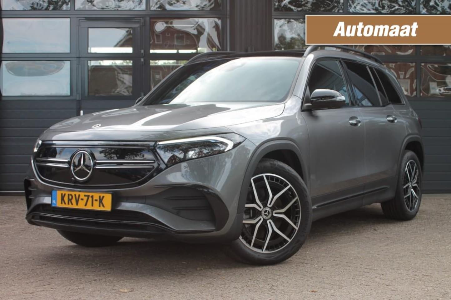 Mercedes-Benz EQB - 250+ AMG LINE 7P. - AutoWereld.nl