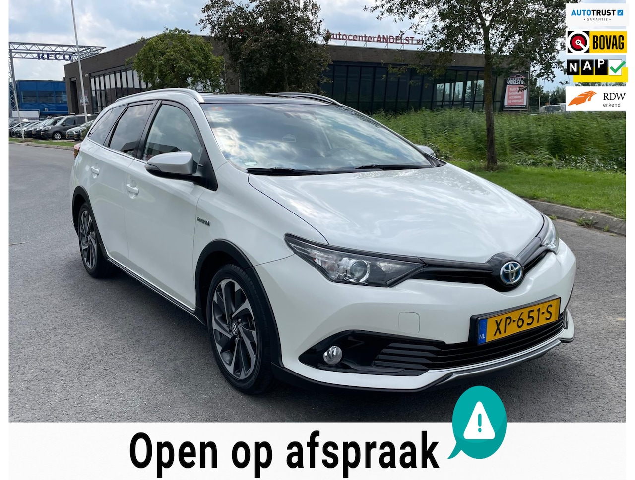 Toyota Auris Touring Sports - 1.8 Hybrid Freestyle 1.8 Hybrid Freestyle, Aut, Pano, Cruise, Cam, Keyless, Navi, Geen import, Nap, Dealer oh! - AutoWereld.nl
