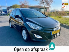Hyundai i30 Wagon - 1.6 GDI Business Edition, Aut, Climate, Pdc, Bluetooth, Elekr ramen, Radio-CD/MP3 speler,