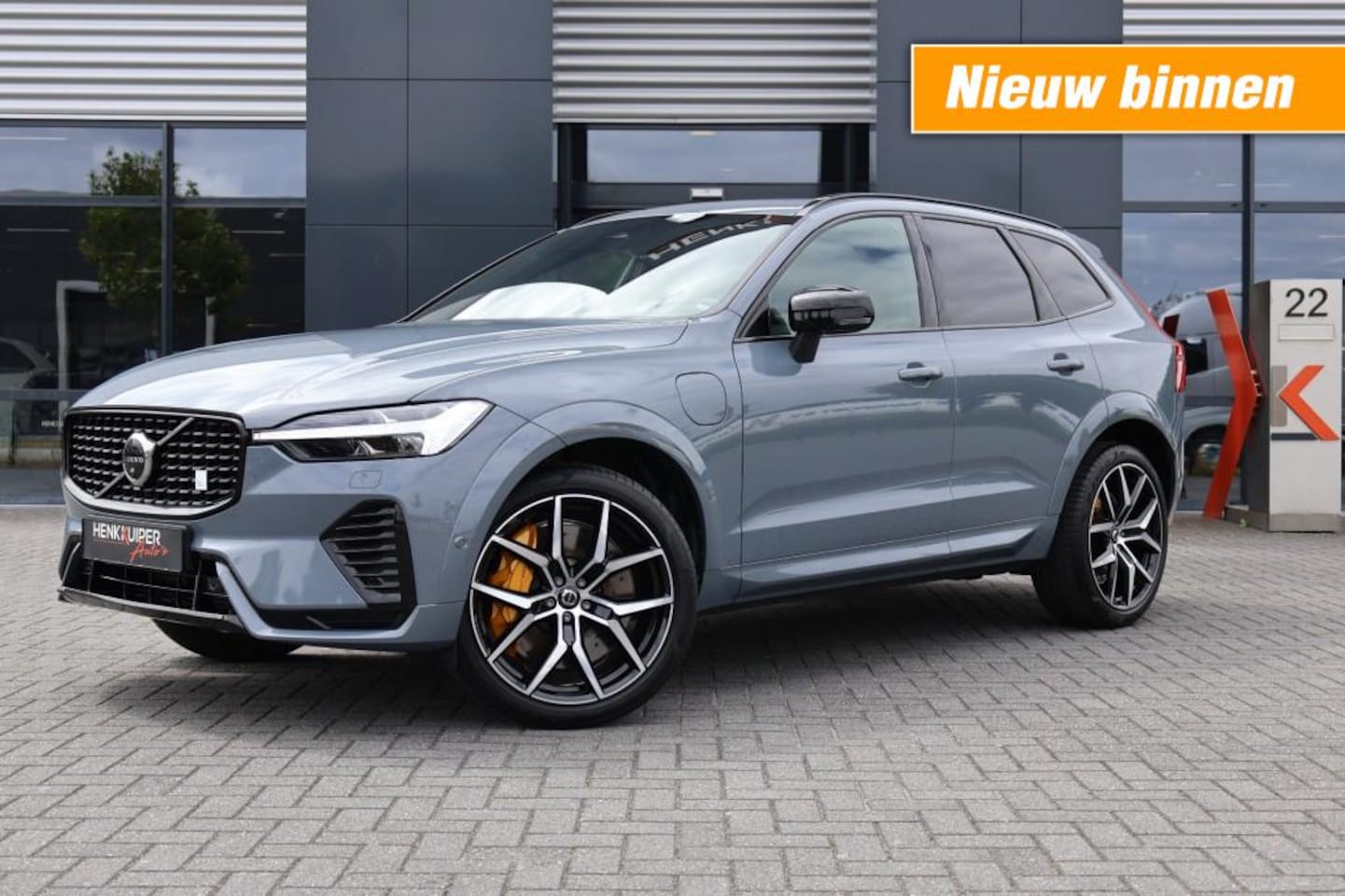 Volvo XC60 - Recharge T8 AWD Polestar Engineerd 455pk/ Panodak/21 inch/ Leer/Head-up/360 gr. camera - AutoWereld.nl