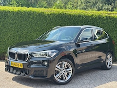 BMW X1 - sDrive 20i M-sport Trekhaak 1800KG Panoramadak Sportstoel