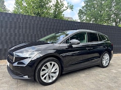 Skoda Enyaq - IV 60 FIRST EDT. *DAB//CARPLAY//LUXE AUTO
