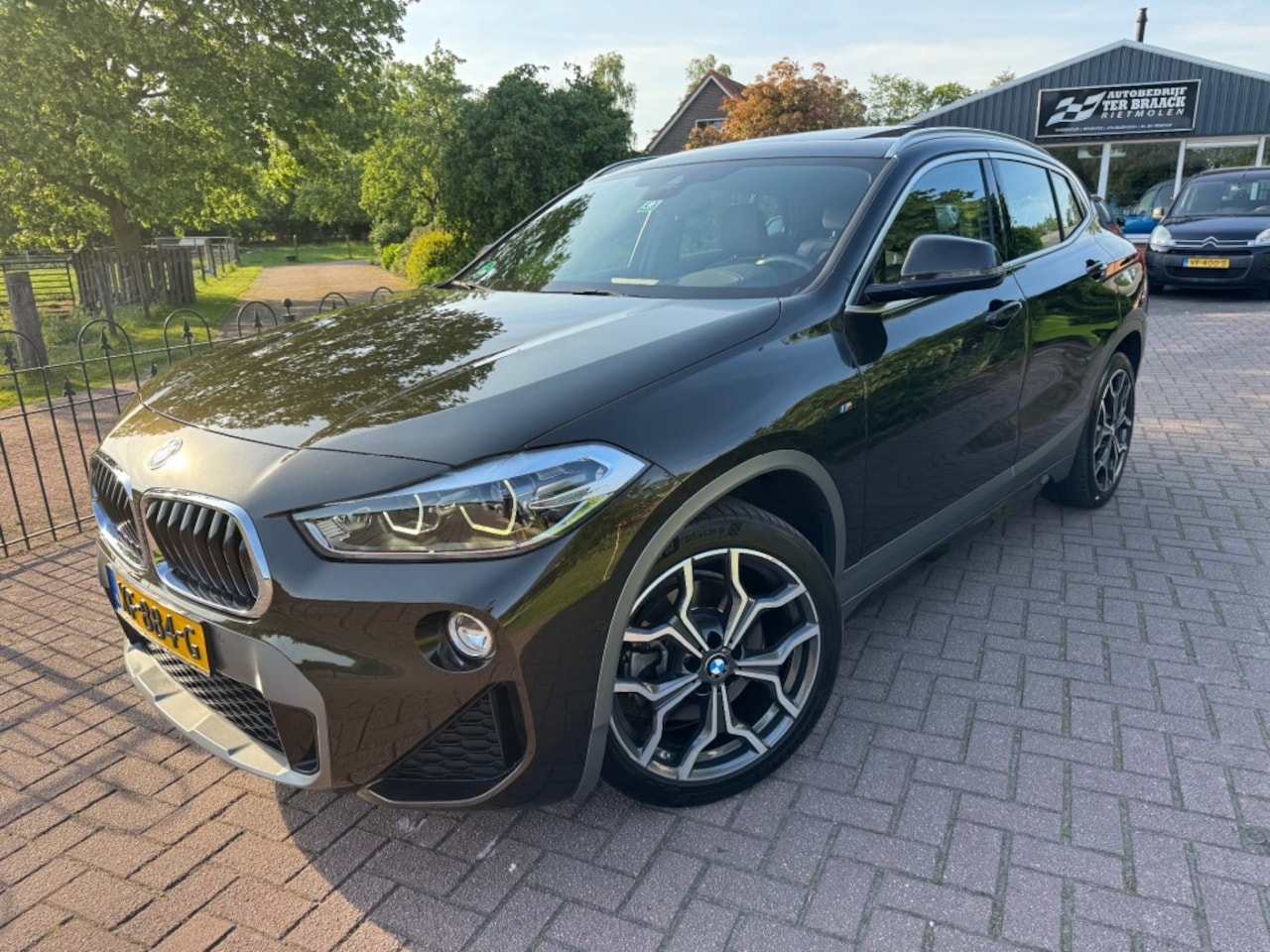 BMW X2 - xDrive20d M Sport High Executive*Pano*Head up*Org NL - AutoWereld.nl