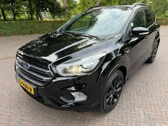 Ford Kuga - 1.5 Ecoboost ST-Line Blackline 150PK/Trekhaak/Xenon/Navi/Acarplay