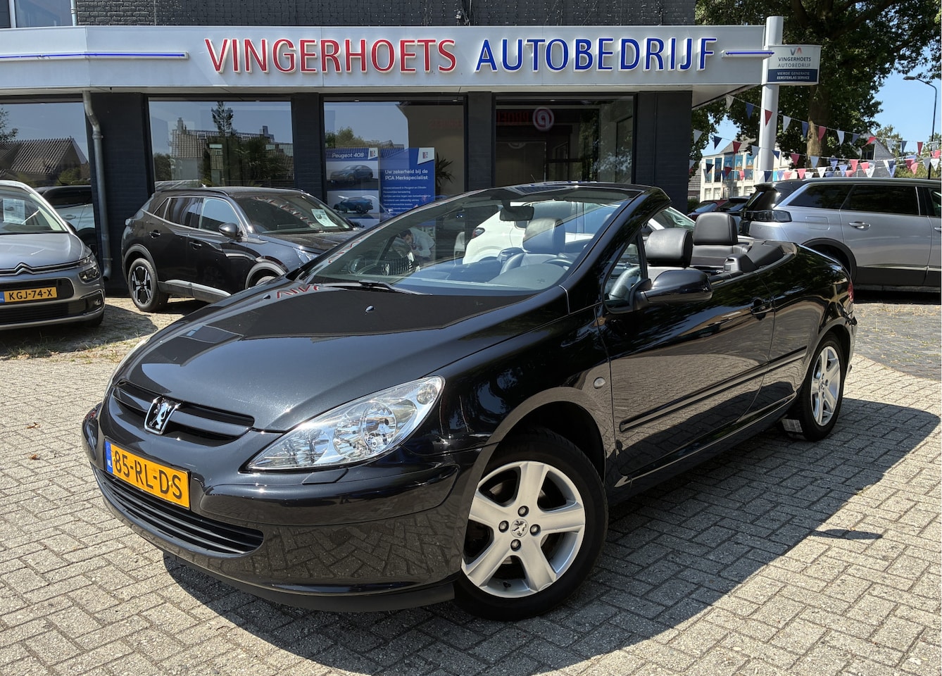 Peugeot 307 CC - 1.6-16V **Pik de zomerzonnestralen mee met deze klassieker in spé!** Scherpe meeneemprijs! - AutoWereld.nl