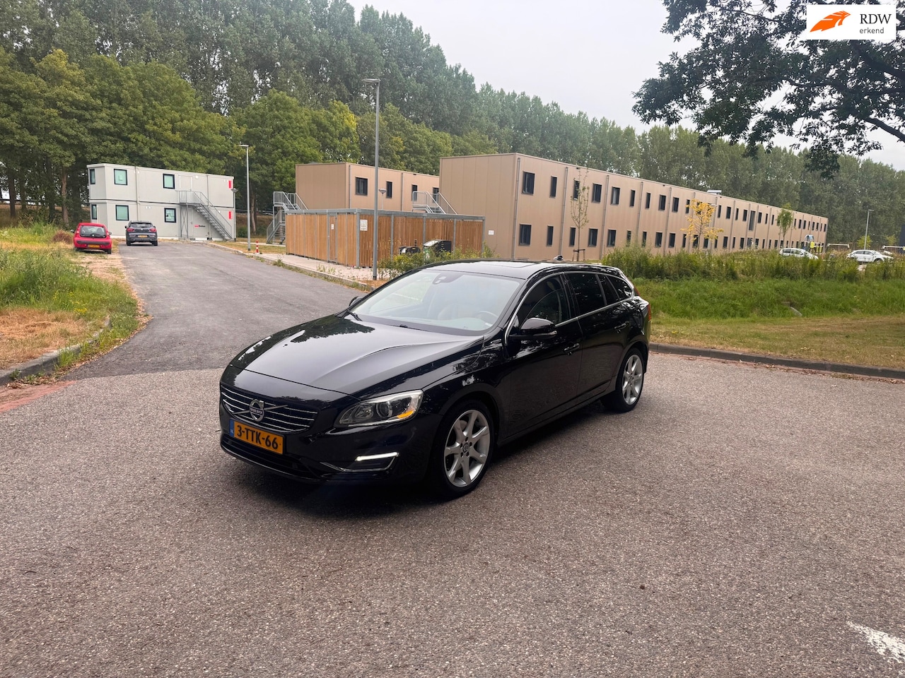 Volvo V60 - 2.4 D6 AWD Plug-In Hybrid Summum 2.4 D6 AWD Plug-In Hybrid Summum - AutoWereld.nl