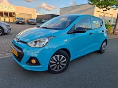 Hyundai i10 - 1.0i i-Drive AIRCO/5 DEURS/TREKHAAK