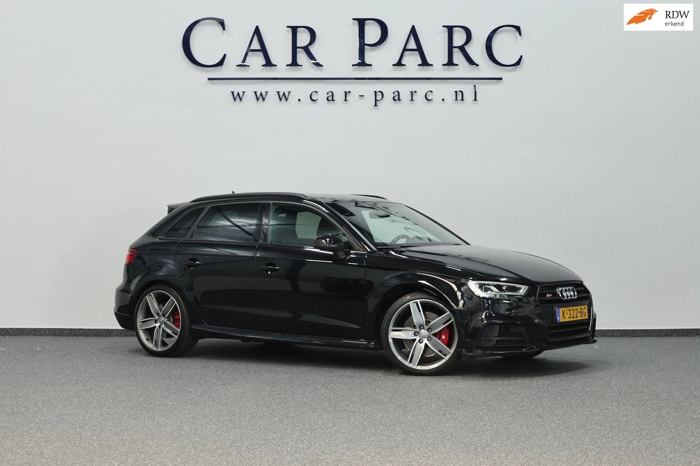 Audi A3 Sportback - 2.0 TFSI S3 360+PK AKRAPOVIC/FACELIFT/VIRTUAL/HALF LEDER+ALCANTARA+S.VERWARMING/CRUISE/ECC - AutoWereld.nl