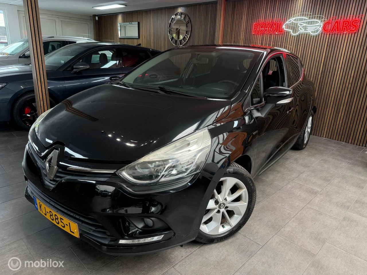 Renault Clio - 0.9 TCe Limited/ Org Nl auto/ Navigatie/ Cruise - AutoWereld.nl