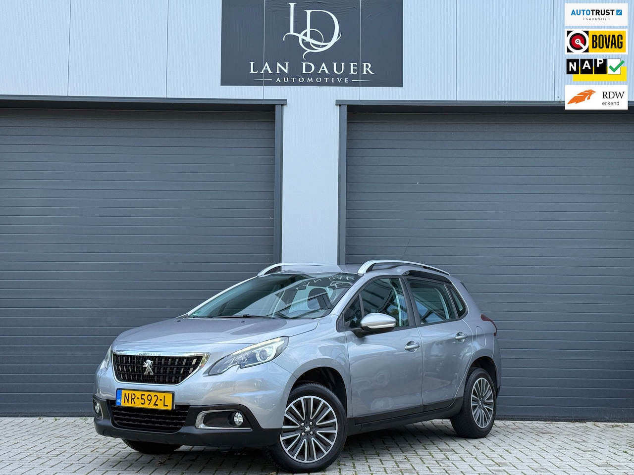 Peugeot 2008 - 1.2 PureTech NAP / RIEM VERVANGEN / TREKHAAK - AutoWereld.nl
