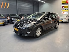 Ford Focus Wagon - 1.6 EcoBoost Titanium AUTOPARK NAVI TREKHAAK NAP NL AUTO