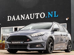 Ford Focus Wagon - 2.0 ST-3
