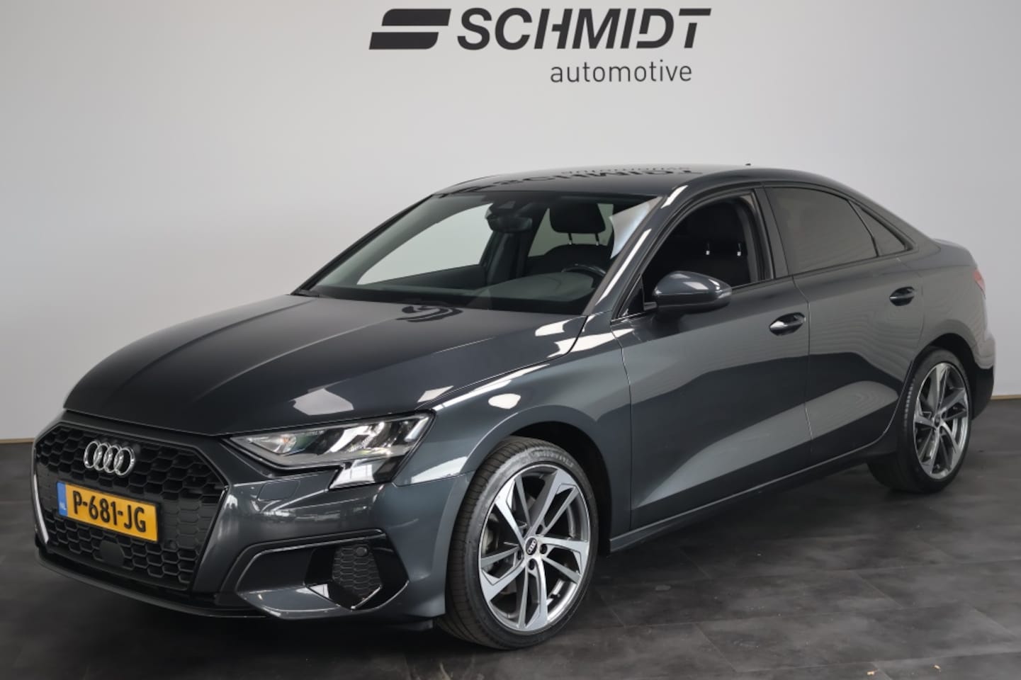 Audi A3 Limousine - 35 TFSI edition one | Trekhaak | Carplay | Stoelverwarming | 18" - AutoWereld.nl