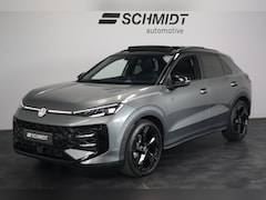 Volkswagen T-Roc - 1.5 eTSI 110 kW R-Line DSG | Trekhaak | Panoramadak | Matrix