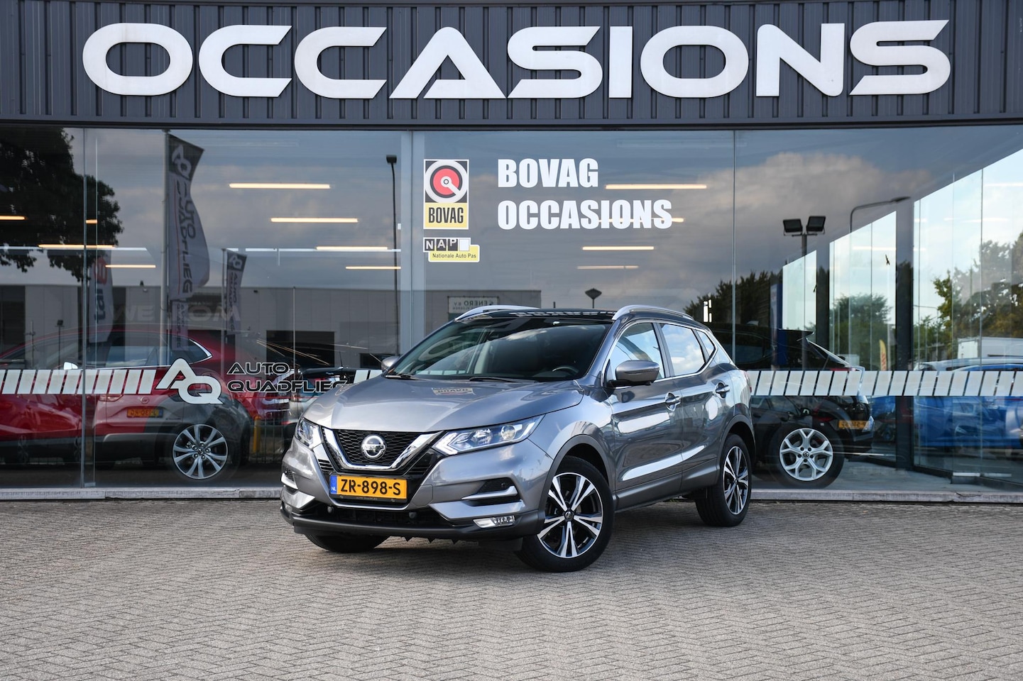 Nissan Qashqai - 1.3 DIG-T N-Connecta APPLE CARPLAY/ NAVIGATIE - AutoWereld.nl