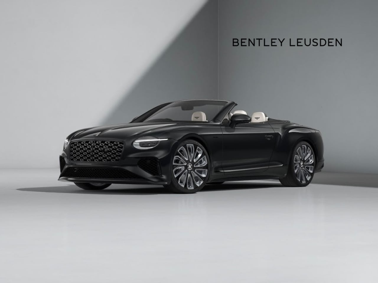 Bentley Continental GTC - Mulliner V8 Hybrid MY2027 | Coming soon - AutoWereld.nl