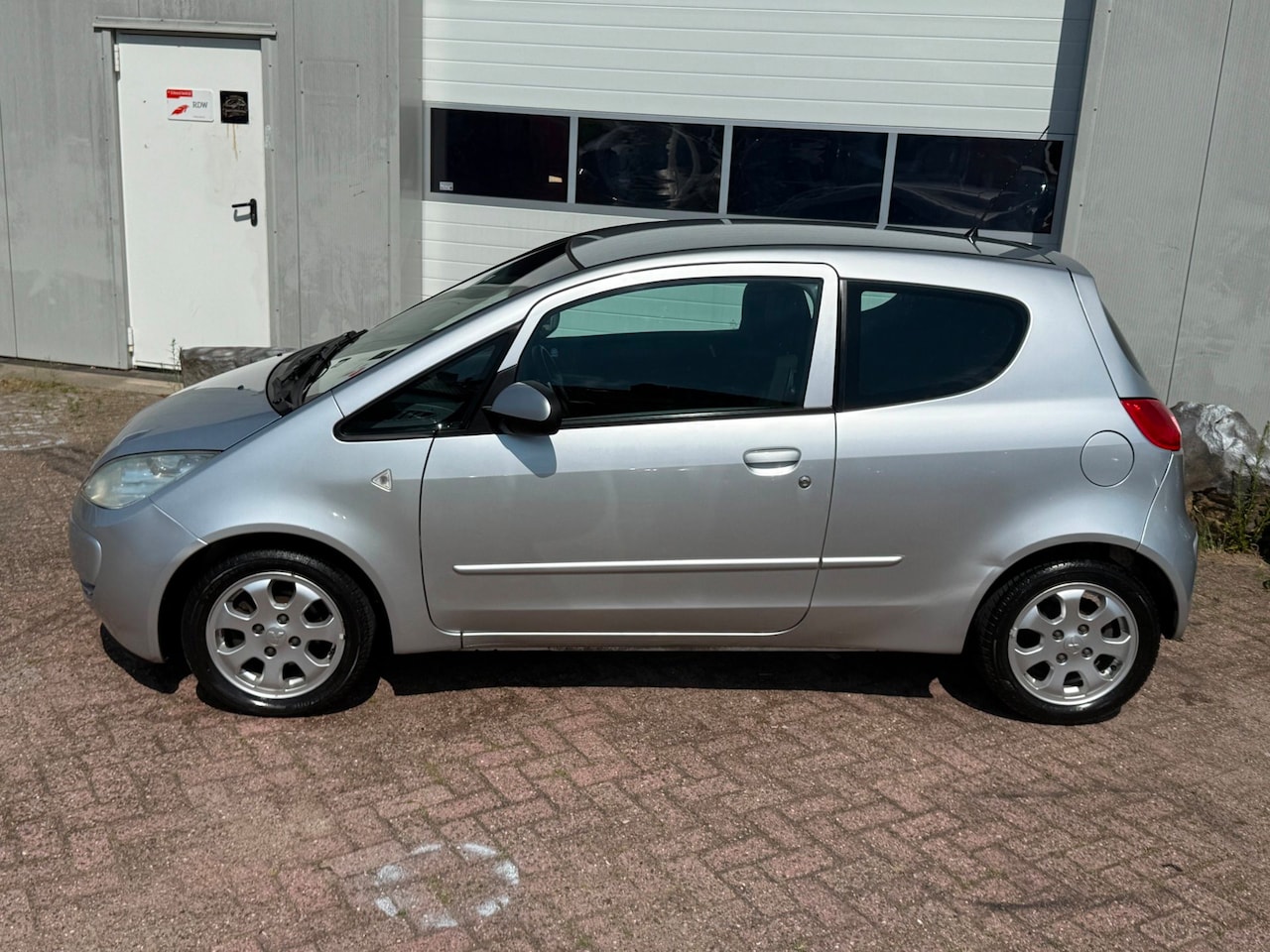 Mitsubishi Colt - 1.3 Invite - AutoWereld.nl