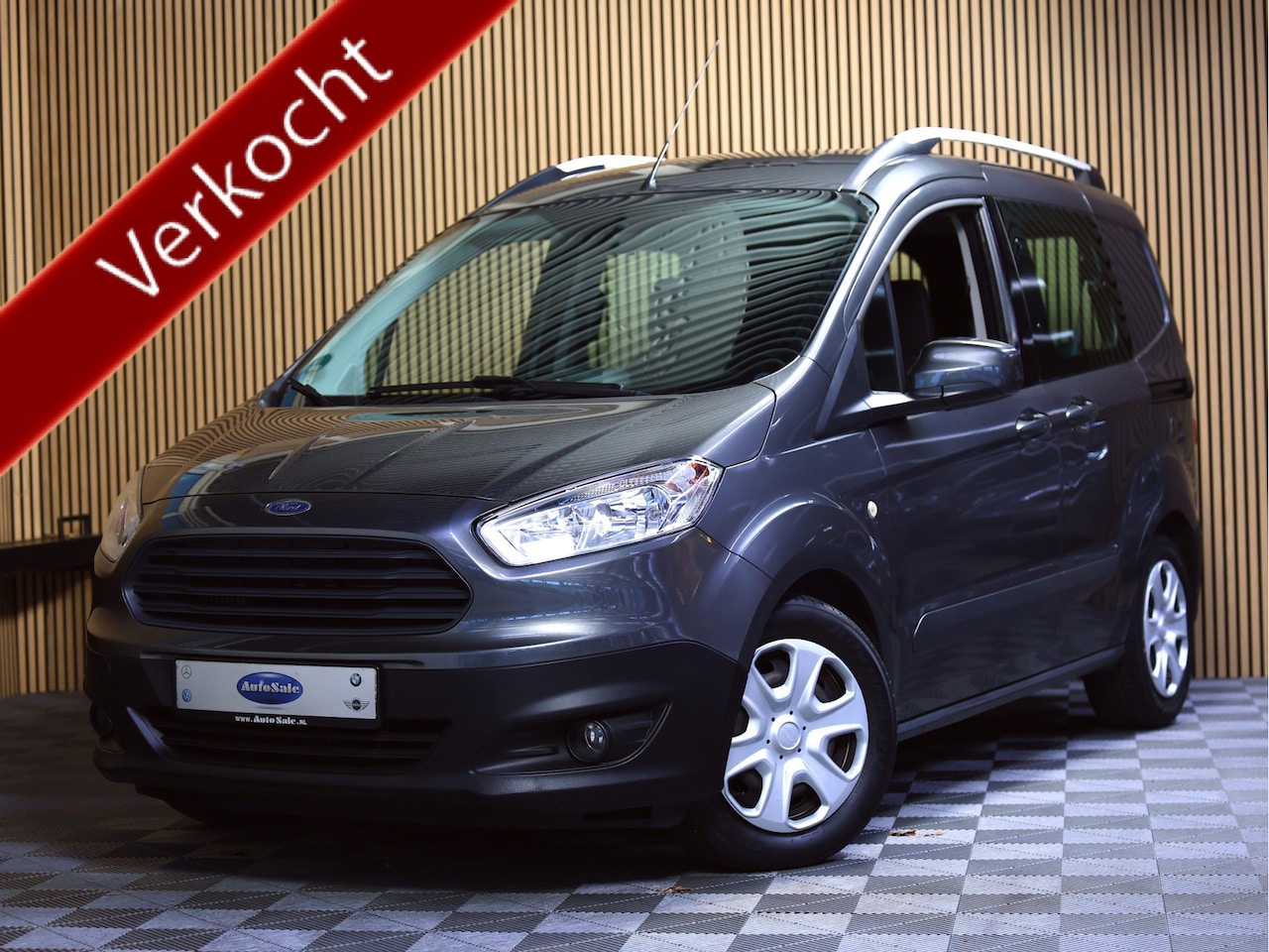 Ford Tourneo Courier - 1.0 Titanium 1eEIG! BT NAVI CAMERA DAB STOELVW CLIMA '18 - AutoWereld.nl