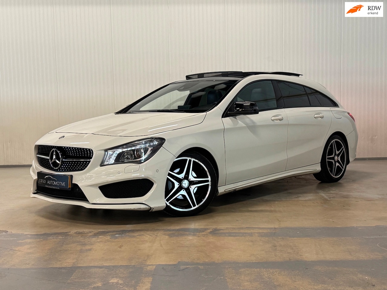 Mercedes-Benz CLA-klasse Shooting Brake - 200 OrangeArt Edition | AMG/NIGHT | PANO | CAMERA | LED - AutoWereld.nl