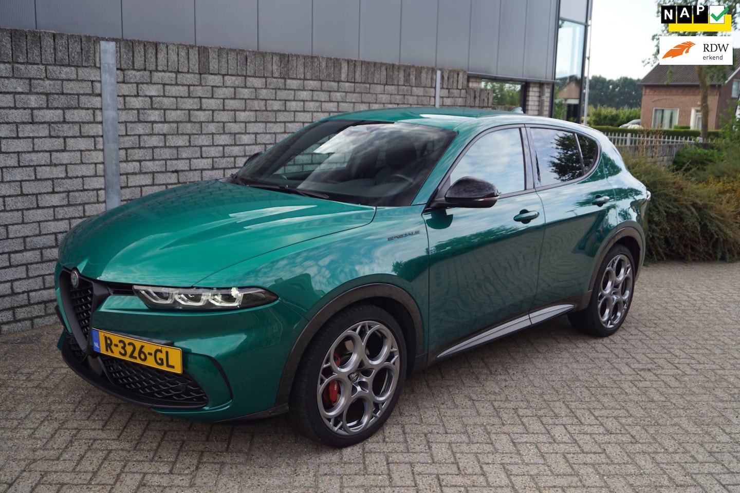 Alfa Romeo Tonale - 1.5T Hybrid Edizione Speciale Autom Leder Sportst Stol/Stuurverw Navi Camera Clima Adaptie - AutoWereld.nl