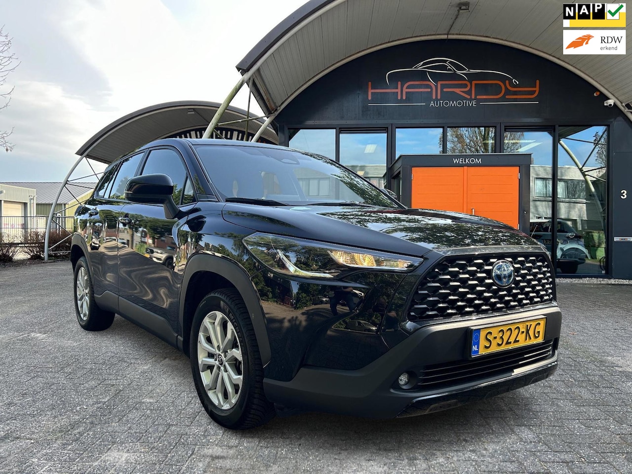 Toyota Corolla Cross - 2.0 High Power Hybrid Active NL-Auto Rijklaarprijs! - AutoWereld.nl
