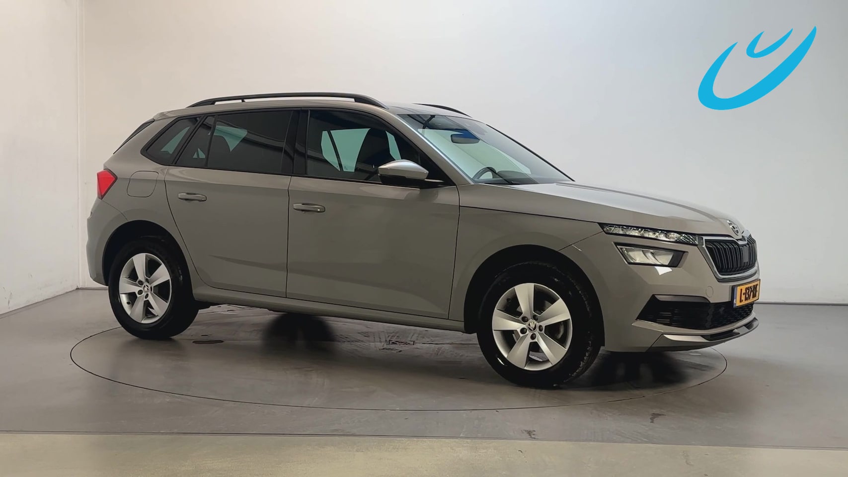 Skoda Kamiq - 1.0 TSI 110pk DSG Sport Business Parkeersensoren App-Connect DAB+ Climate Control - AutoWereld.nl