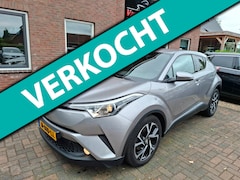 Toyota C-HR - 1.8 Hybrid Dynamic Sport. Dealer onderhouden, zeer netjes O.a. cruise, navi, camera, stoel