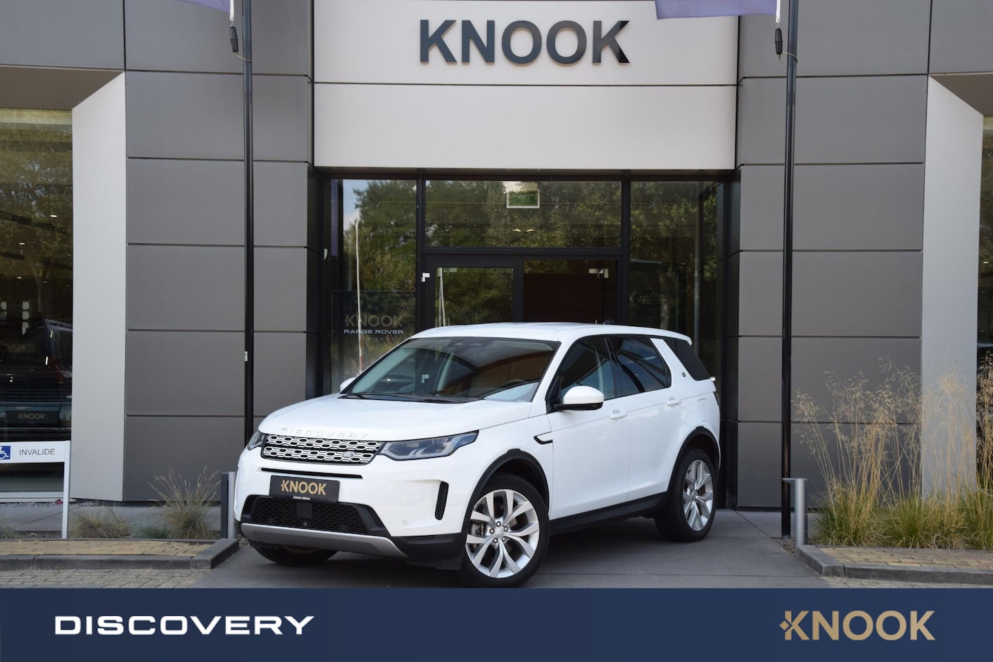 Land Rover Discovery Sport - P300e PHEV SE - AutoWereld.nl