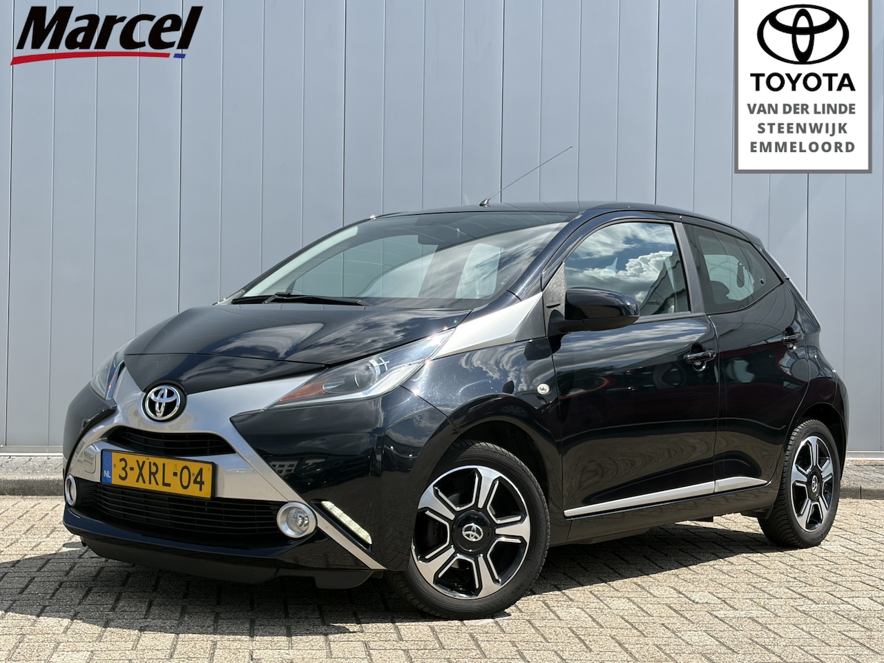 Toyota Aygo - 1.0 VVT-i X-Clusiv NL Auto Dealer Onderhouden Keyless Clima Camera - AutoWereld.nl