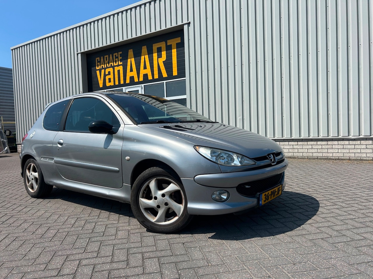 Peugeot 206 - 1.6-16V XS | LEER | INRUILKOOPJE | APK 10-2026 | CLIMATE - AutoWereld.nl