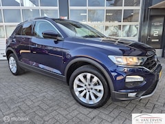 Volkswagen T-Roc - 1.0 TSI Style APPLE CARPLAY 17" PDC NAP
