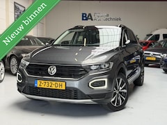 Volkswagen T-Roc - 1.5 TSI Style | LED | Trekhaak | 150PK