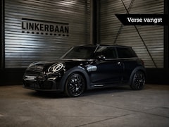 MINI 3-Deurs - Cooper S John Cooper Works Trim | NAP | Panorama dak | Sfeerverlichting |
